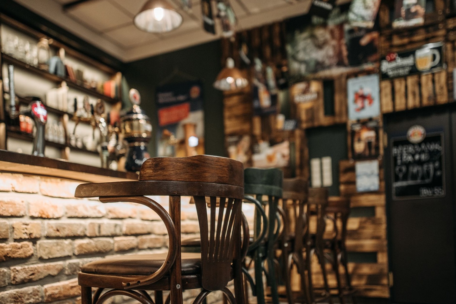 Brick tavern: Southern Ontario’s Best Local Pub Experience