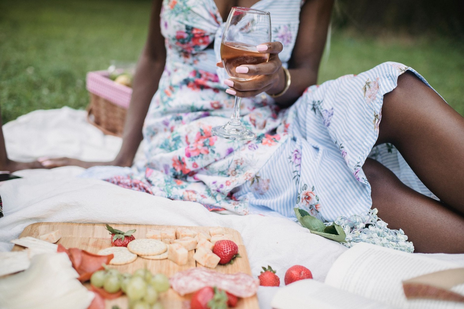 Top 5 Wine & Cheese Pairing Experiences Near Niagara-on-the-Lake